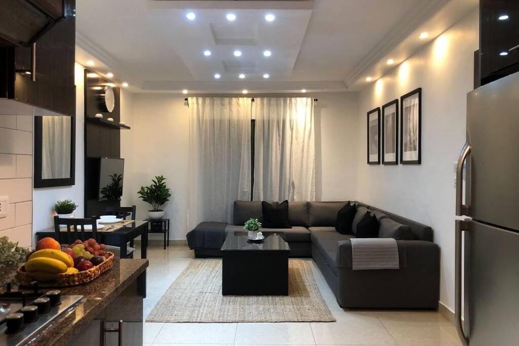 Luxury Apartment In Awesome Location In Аман Екстериор снимка
